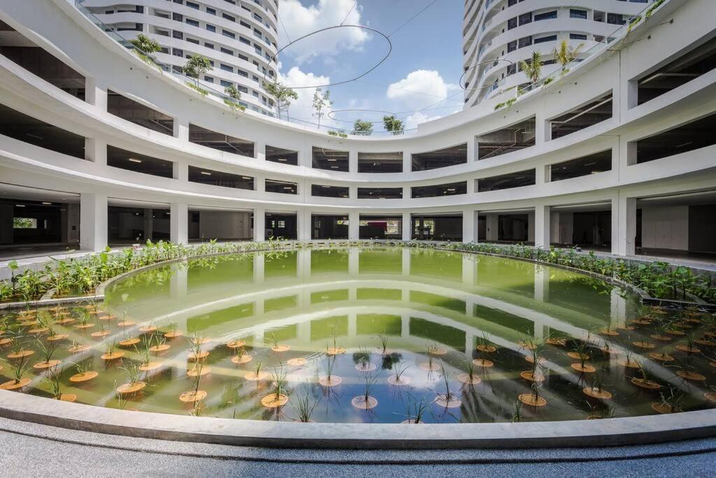 O2 Residence Nature Inspired I Homebrickz Seri Kembangan Luaran gambar